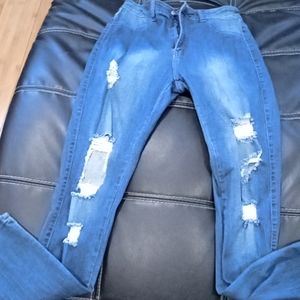 😍women's fashion nova distressed jeans😍